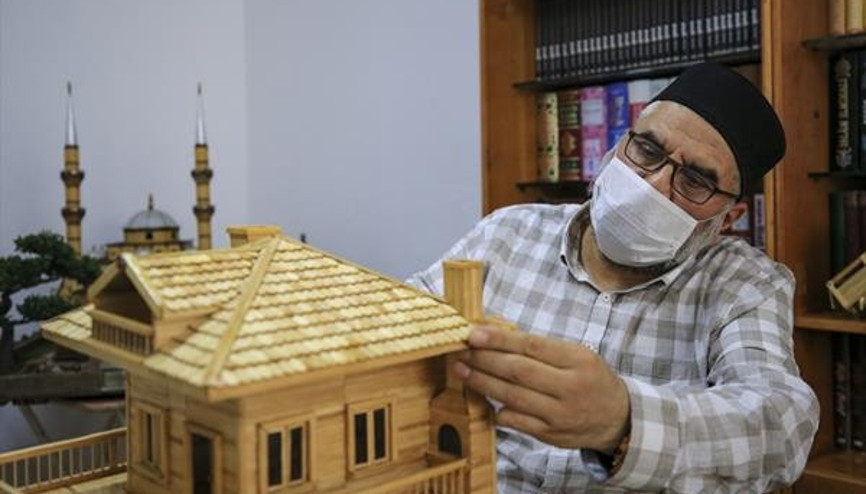 4 bin 500 kürdanla 3 boyutlu ev yaptı