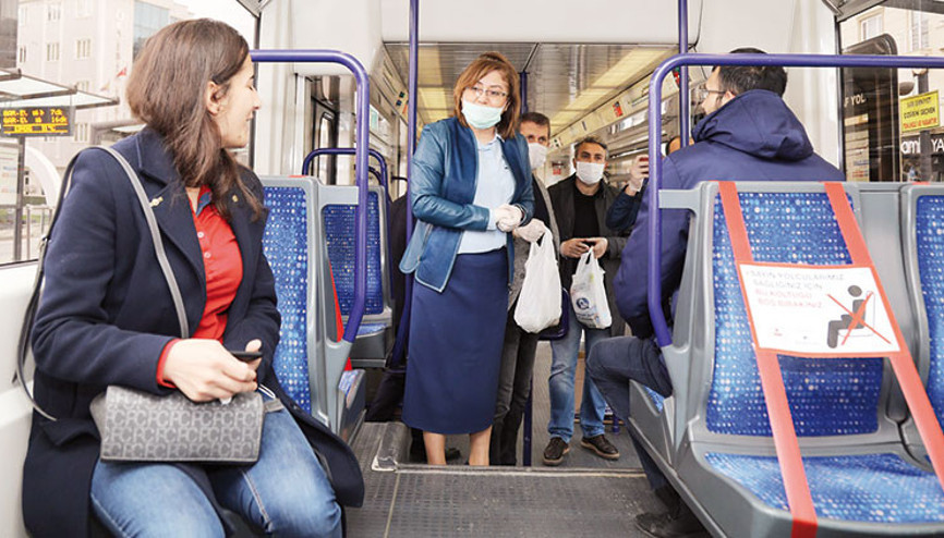 TBB Başkanı Fatma Şahin, koronavirüsle mücadelenin formülünü açıkladı: Yerelden merkeze güçbirliği