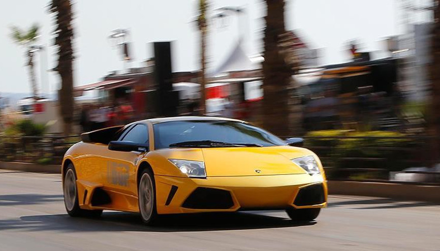 Belçikada ilginç yardım Lamborghini satana destek verildi