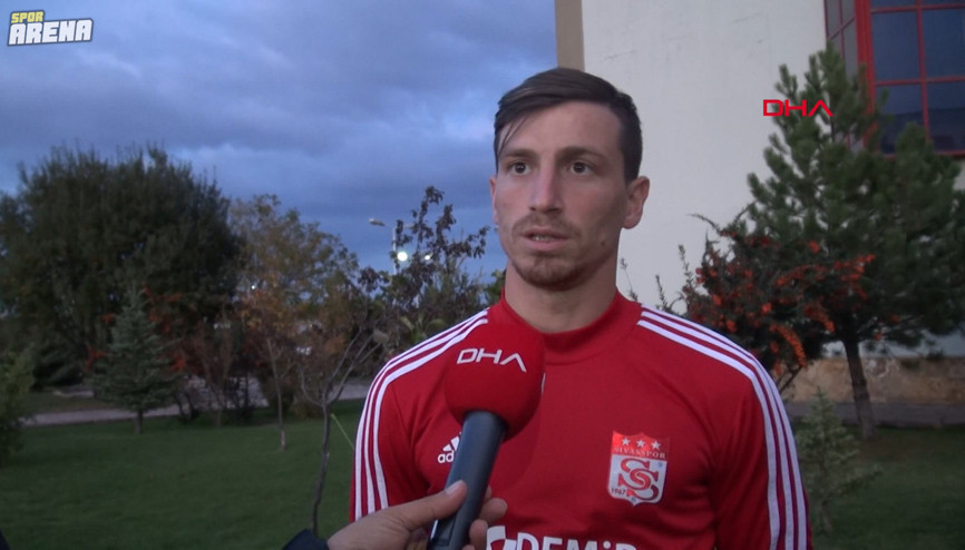 Mert Hakan: Türkiyede Emre Belözoğlunu örnek alıyorum Mert Hakan: Türkiyede Emre Belözoğlunu örnek alıyorum