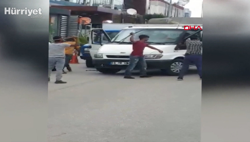 Bursada, levye ve satırlı kavga böyle görüntülendi