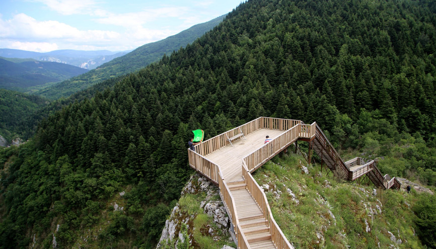 Dünyanın en derin ikinci kanyonu yeni yürüyüş yoluyla ziyaretçilerini cezbedecek Dünyanın en derin ikinci kanyonu yeni yürüyüş yoluyla ziyaretçilerini cezbedecek
