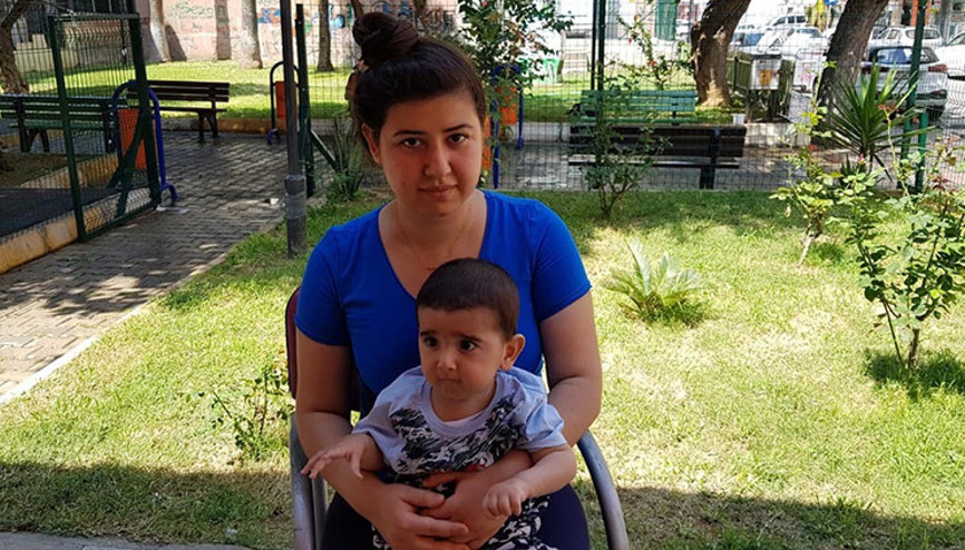 SMA hastası çocuğu olan anneden genetik çalışmalar için imza kampanyası