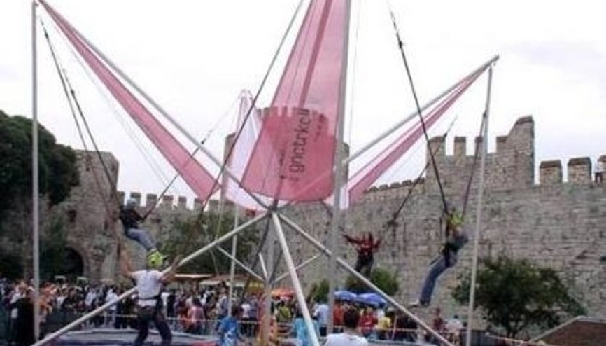 Gençler, bu şenlikte çok eğlenecek