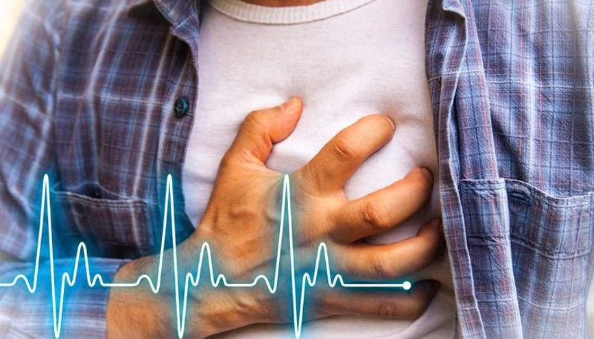 Kalp krizi, sigara ile geliyorum diyor