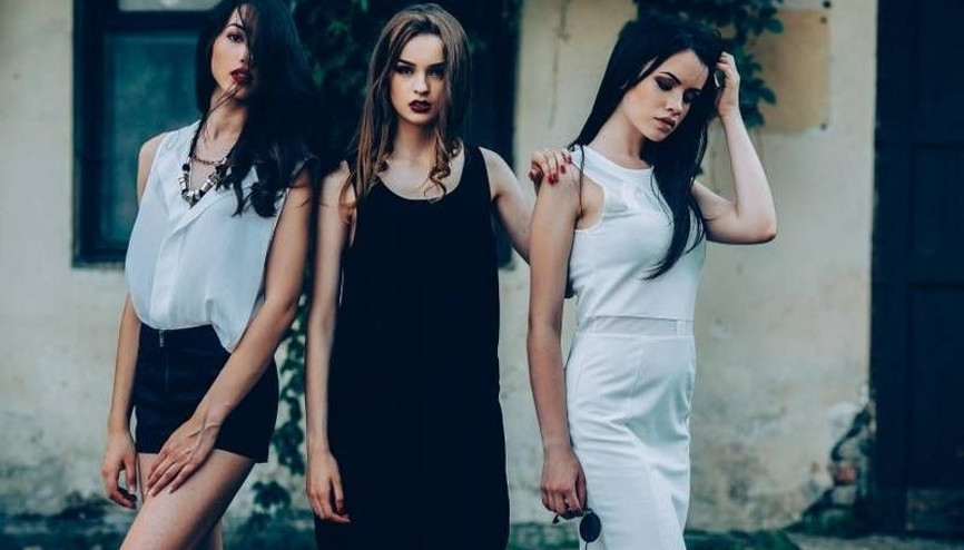Bacak boyunuzu uzun gösterecek 7 moda hilesi