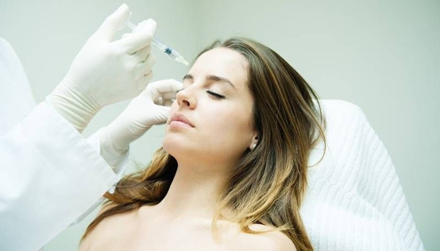 Sivilce izleri için dolgu nasıl kullanılır