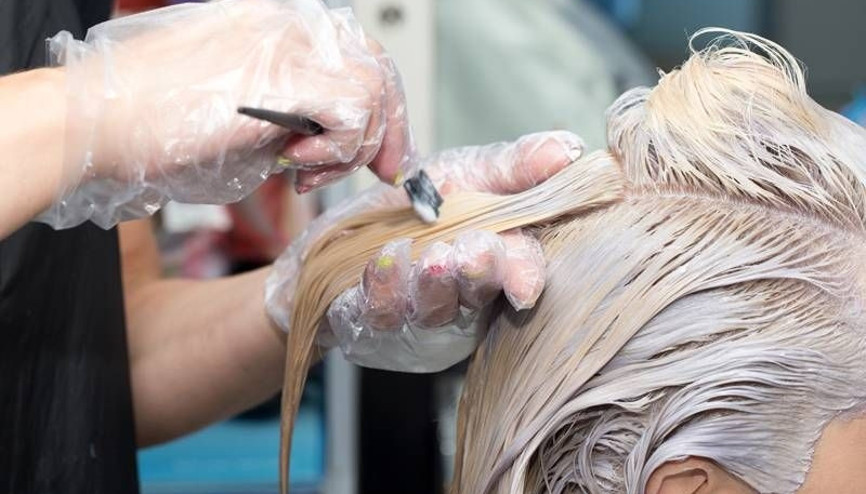 Evde saçınızı boyarken bunlara dikkat edin
