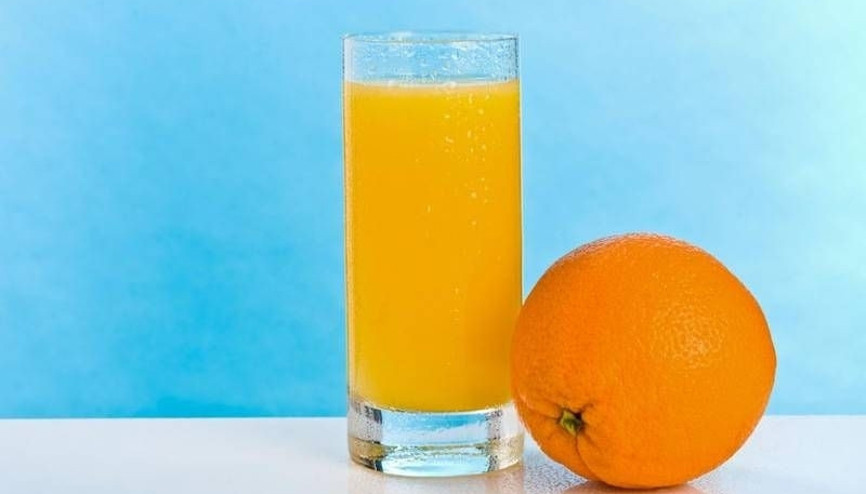 Etin yanında portakal suyu tüketmenin faydası