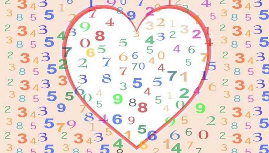 Yemek yapar gibi matematik yapan çocuk