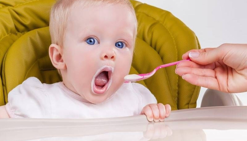 Yiyecekleri karıştırarak vermeyin