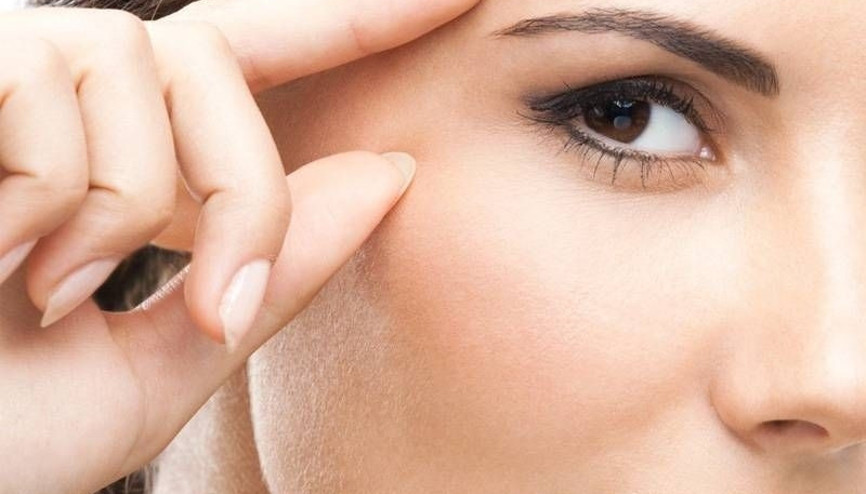 Göz altındaki morlukları gidermek için 4 yöntem