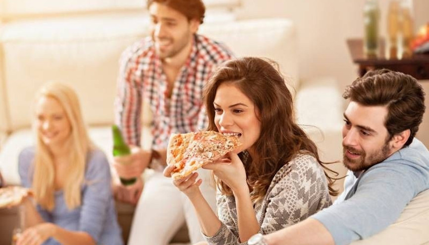 Televizyon karşısında yemek yemeyin