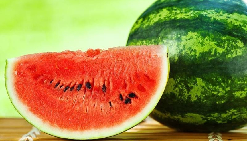 Karpuzu çekirdeğiyle yiyin çünkü...