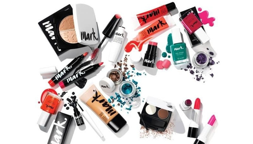 Makyajı sanata dönüştüren Avon’un yeni markası Mark