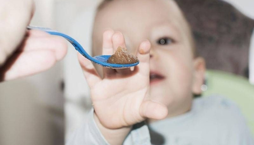 Bebeğinizin kaşığıyla mamasının tadına bakmayın