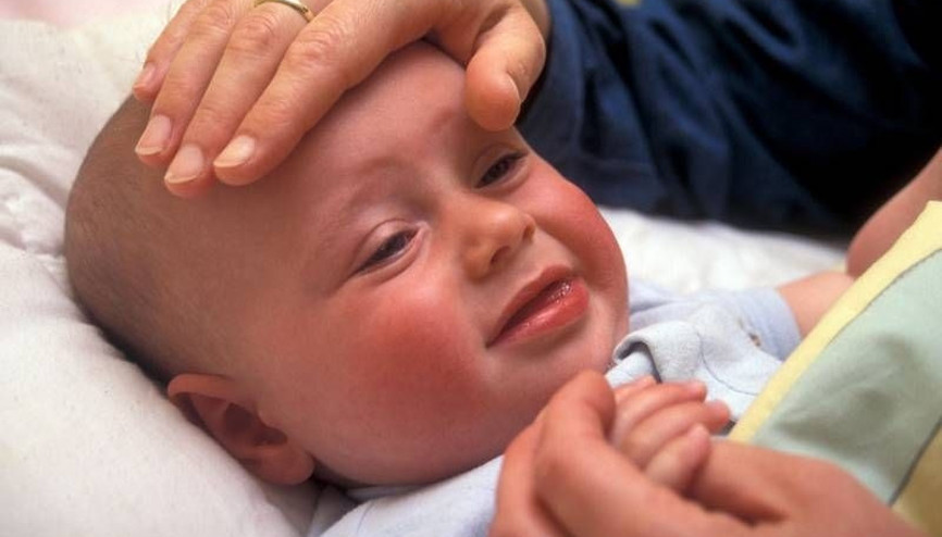 Çocuğum ateşli havale geçiriyor, ne yapmalıyım