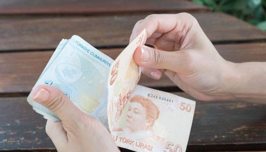 Boğaz enfeksiyonu paradan bulaşıyormuş