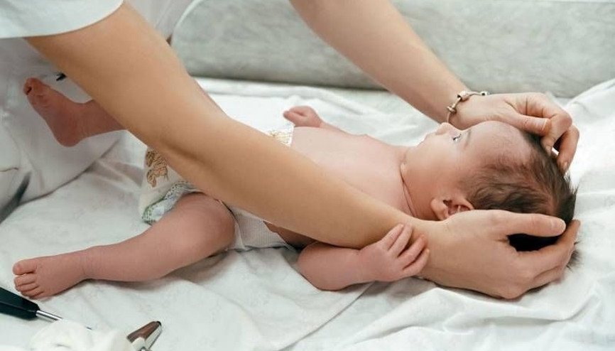 Cerebral Palsy’li bebekler için masaj önerisi