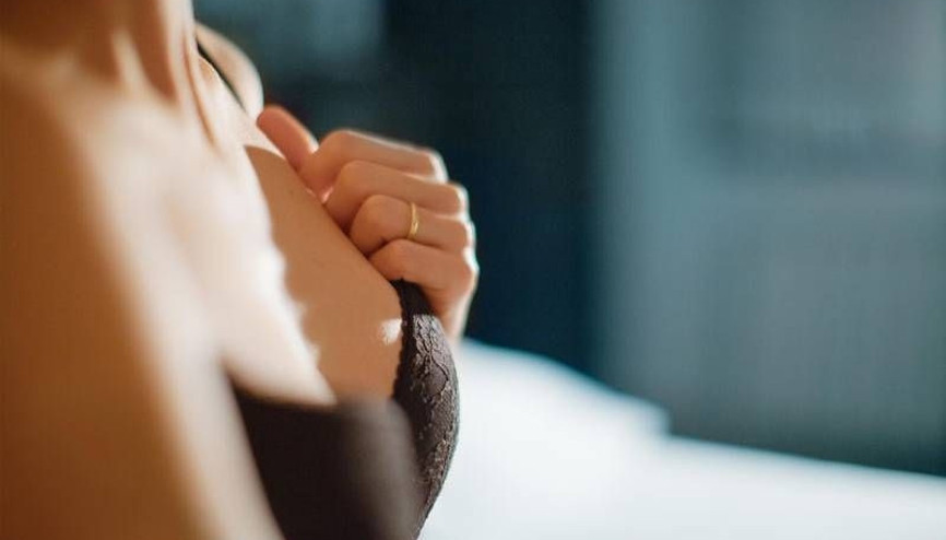 Gece yatarken sütyeninizi çıkarıyor musunuz