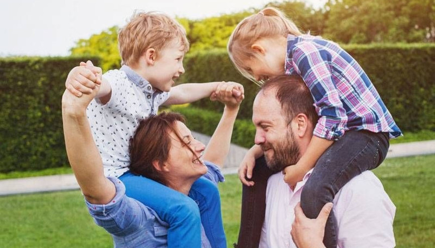 Çocuğunuzu sevildiğini hissettirin