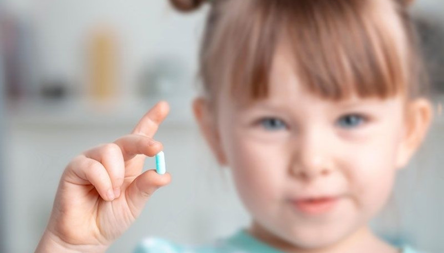 Komşu tavsiyesiyle çocuğunuza vitamin vermeyin Komşu tavsiyesiyle çocuğunuza vitamin vermeyin