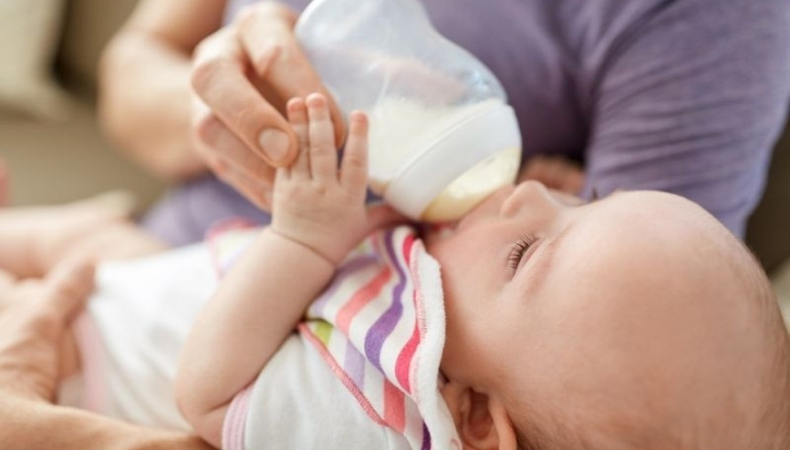 Bebeklerde süt alerjisi nedir Süt alerjisi nasıl tedavi edilir