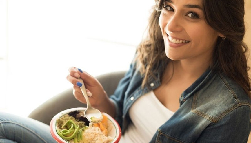 Yeni annelere lohusalık dönemi için beslenme önerileri Yeni annelere lohusalık dönemi için beslenme önerileri