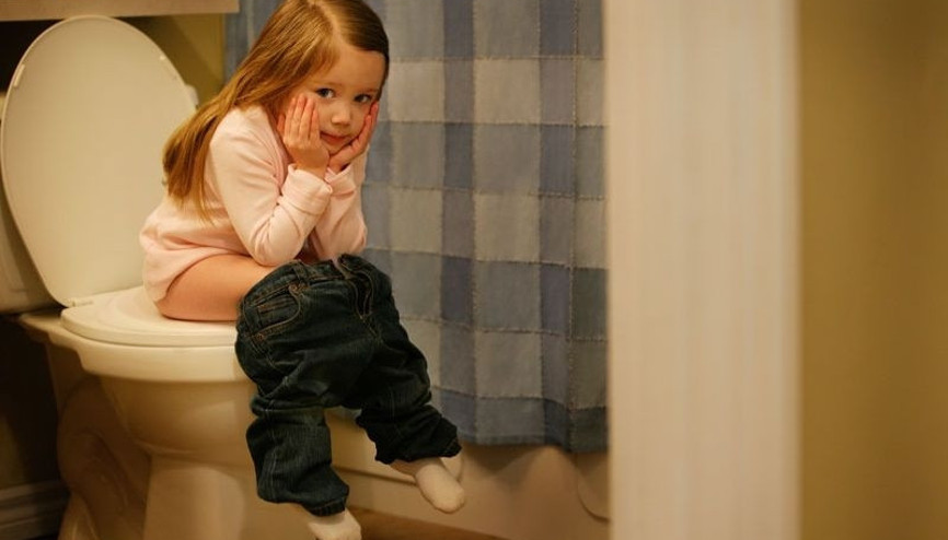 İdrar yolu enfeksiyonu geçiren çocuklarda, böbrek reflüsü şüphesi İdrar yolu enfeksiyonu geçiren çocuklarda, böbrek reflüsü şüphesi