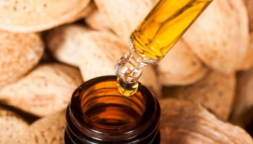 Doğal ve ev yapımı makyaj temizleyiciler