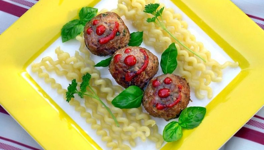 Ek gıdaya geçiş dönemi için ilk yemek tarifleri Ek gıdaya geçiş dönemi için ilk yemek tarifleri