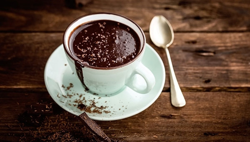 Gönül rahatlığıyla için... Bu sıcak çikolata kilo aldırmıyor