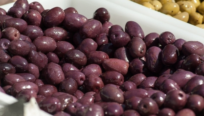 Tüketmeyen bin pişman Her gün bir avuç zeytin yiyin