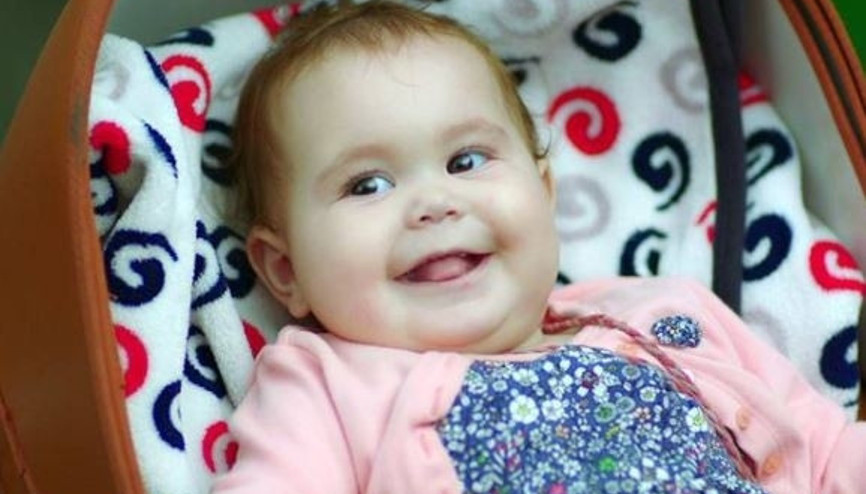 Ver Elini Aşkın tatlılık kaynağı Su Bebek