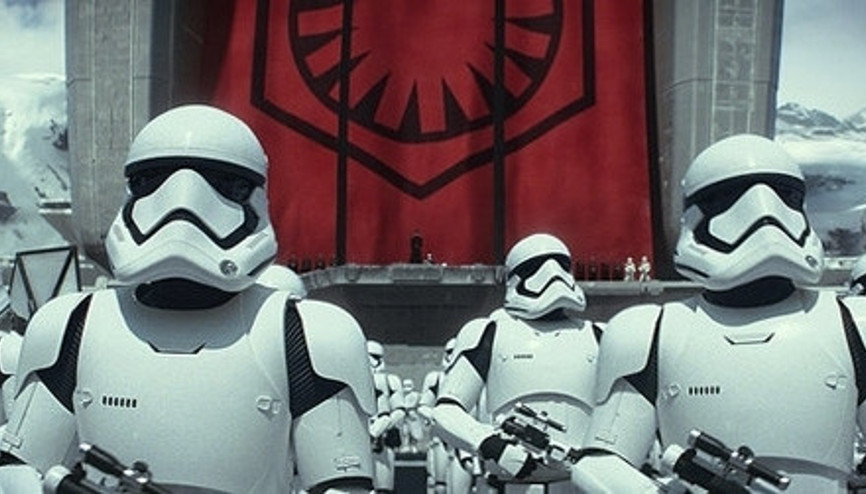 “Star Wars: Güç Uyanıyor” filminden kareler