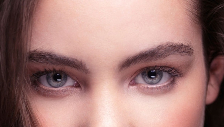 Kaş gürleştirmek için doğal yöntemler