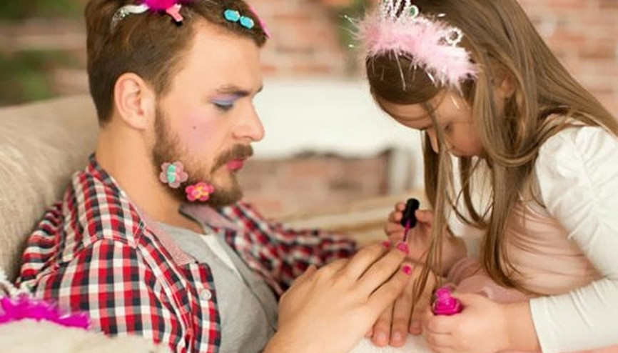 Babalarını kendilerine benzeten 20 kız çocuğu