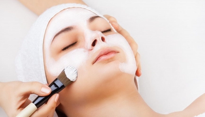 Suna Dumankaya’dan cilt lekelerine karşı evde uygulanabilecek özel formül