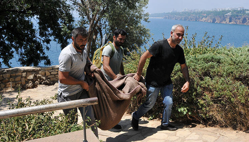 Antalyada falezlerde Roma dönemine ait heykelcik bulundu