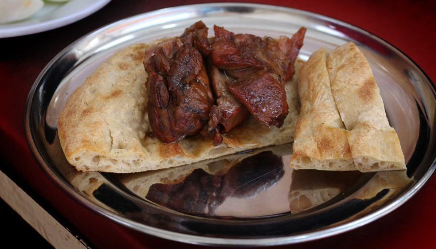 O şehrimizin en ünlü yemeklerinden... Bakır kazanlarda 7 saatte pişiyor