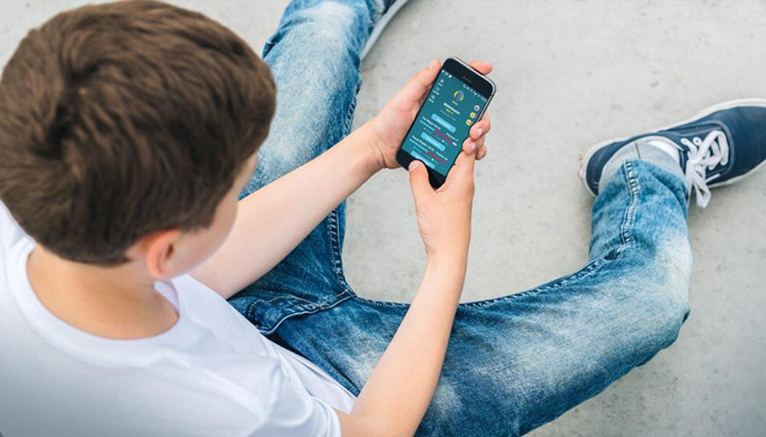 Ziya öğretmen öğrencileri Tabii uygulamasına çağırıyor Ziya öğretmen öğrencileri Tabii uygulamasına çağırıyor