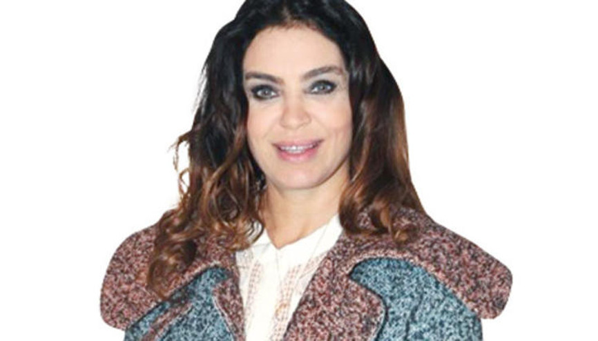 Esin Moralıoğlu kimdir kaç yaşında ve hangi filmlerde oynadı Esin Moralıoğlu kimdir kaç yaşında ve hangi filmlerde oynadı