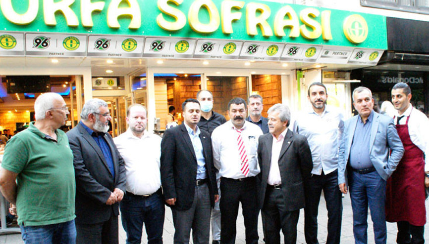 Tehdit sonrası destek çığ gibi büyüyor