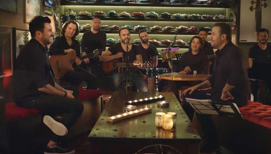 Ercan Saatçi Gökhan Tepe’yi ilk gördüğü anı Çok Akustik’te anlattı