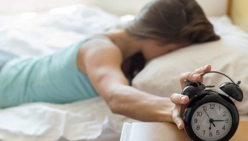 Alarm Sesiyle Uyanmanın Zararları Neler Alarm Sesiyle Uyanmanın Zararları Neler