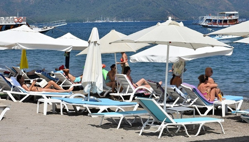 Marmariste tatil yapan turistler, Türkiye huzurlu ve güvenli Marmariste tatil yapan turistler, Türkiye huzurlu ve güvenli