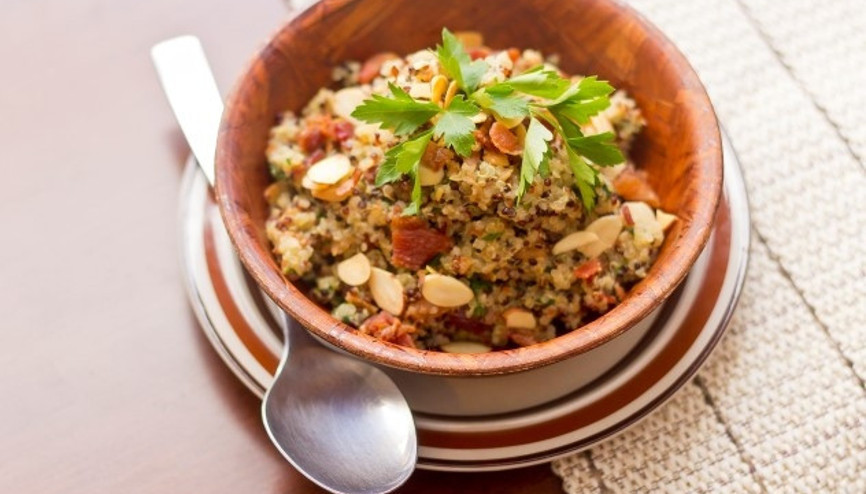 Besleyici Bir Alternatif: Kinoalı Salata