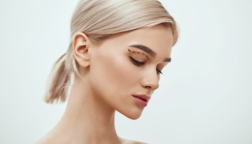 Kısa Sürede Yapılan Ağrısız Göz Estetiği Uygulamaları