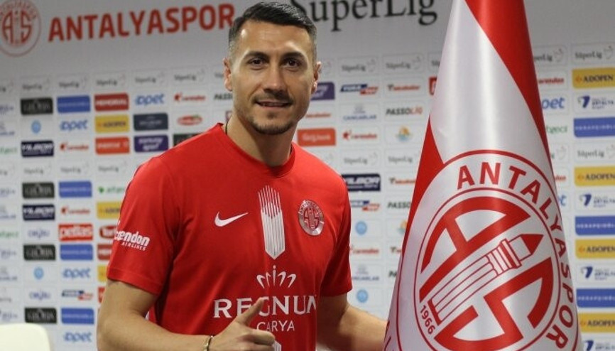 Beşiktaşta son dakika | Burak Yılmaz yerine Adis Jahovic