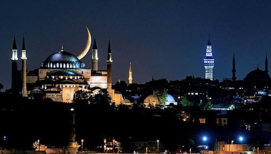 Ayasofya-i Kebir Cami-i Şerifinde akşam namazı kılındı